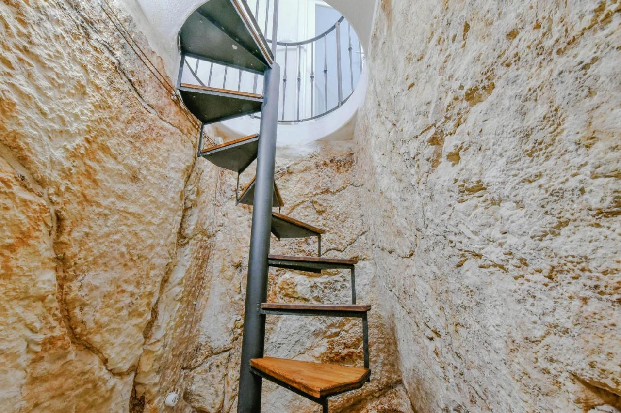 Grotta Antigone - 3Min Dal Centro Storico Apartment Ostuni Luaran gambar
